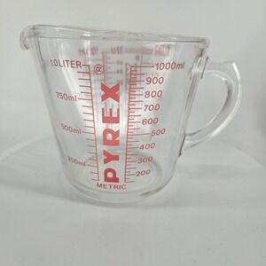 Vintage Pyrex 1 Quart 4 Cup Glass Measuring Cup Red Block Lettering 32oz 532 USA